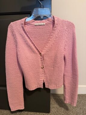 Abercrombie & Fitch Dusty Pink V-Neck Cropped Cardigan